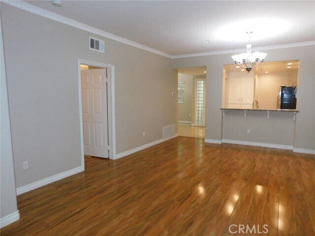 Building Photo - 2253 Martin