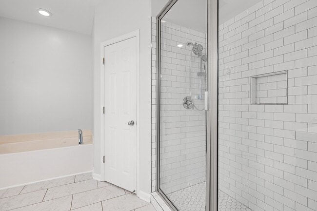 Building Photo - 1323 Island Ridge Dr