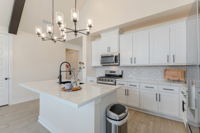 Building Photo - 102 Shining Succulent Dr