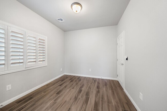 Building Photo - Modern upgrades, Tesla solar, and versatil...