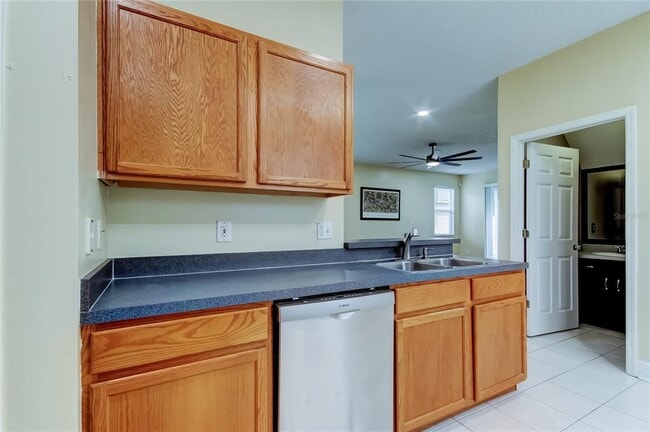 Building Photo - 6101 Lanshire Dr