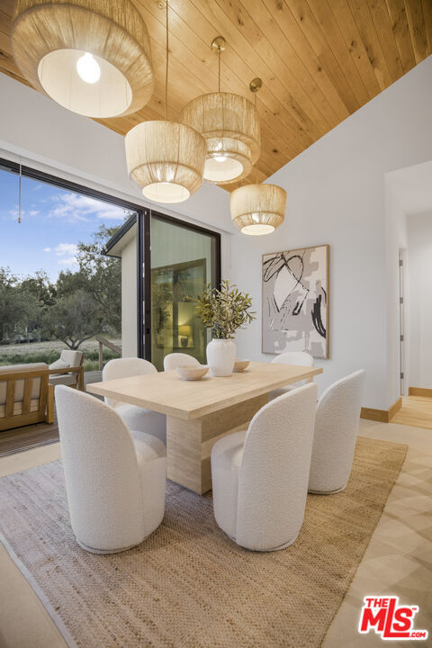 Building Photo - 1754 Lechusa Rd