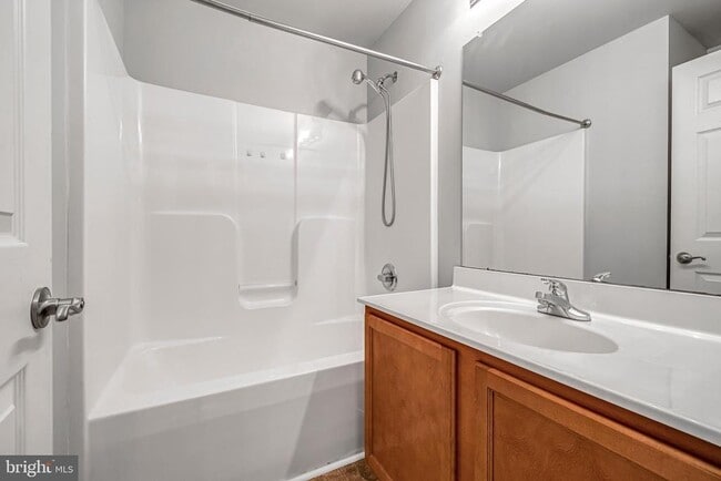 Building Photo - 304 Wheatley Dr