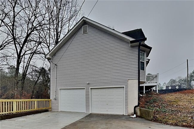 Building Photo - 35 Amber Trce