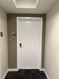 Building Photo - 7875 NW 107th Ave