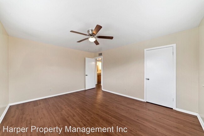 Building Photo - 2 br, 1 bath House - 235 W Silver Sands Dr #8