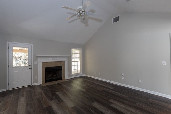 Building Photo - 5147 Kingsberry St