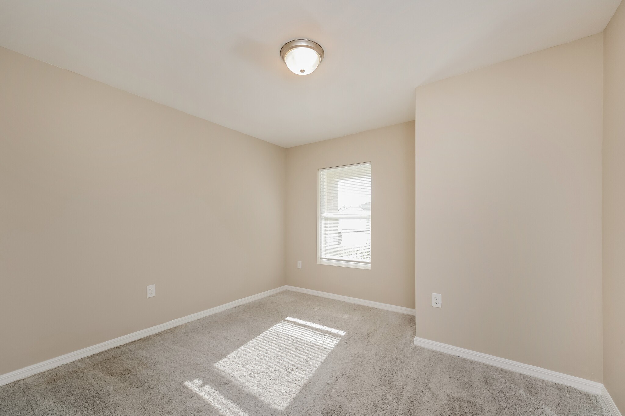 Building Photo - 9160 Aegean Cir
