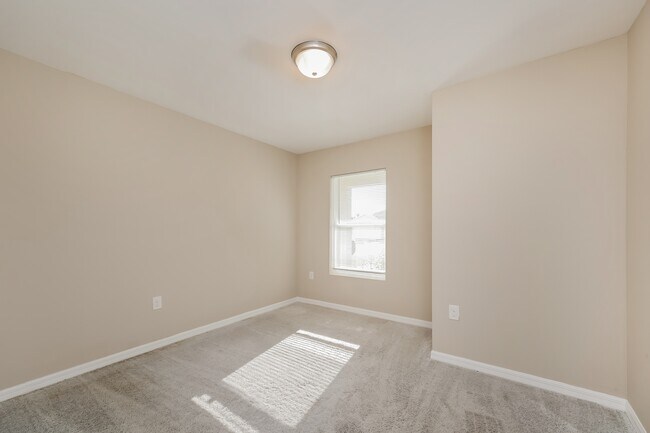 Building Photo - 9021 Aegean Cir