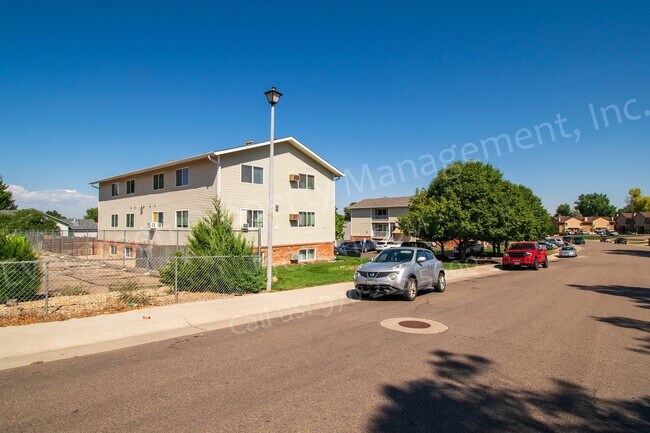 Building Photo - 2153 27th Ave Ct