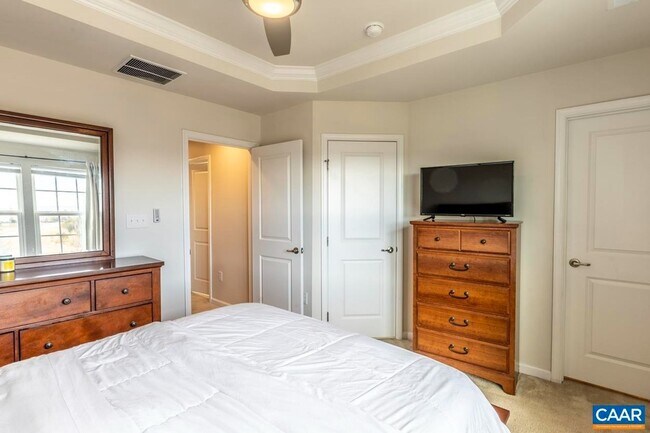 Building Photo - 2033 Elm Tree Ct