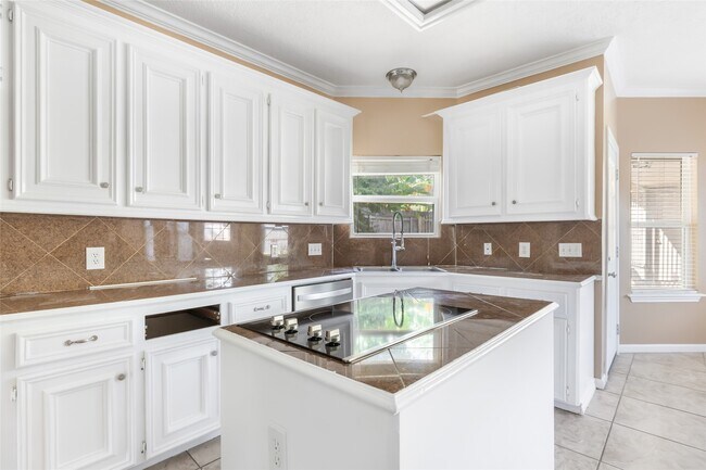Building Photo - 16222 Rutley Cir