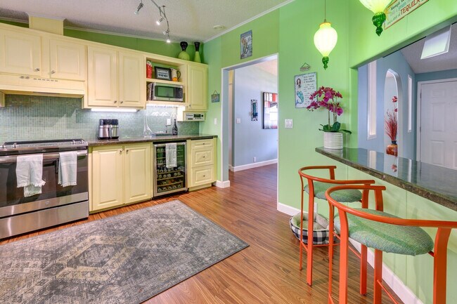 Building Photo - 274 Riverwood Rd