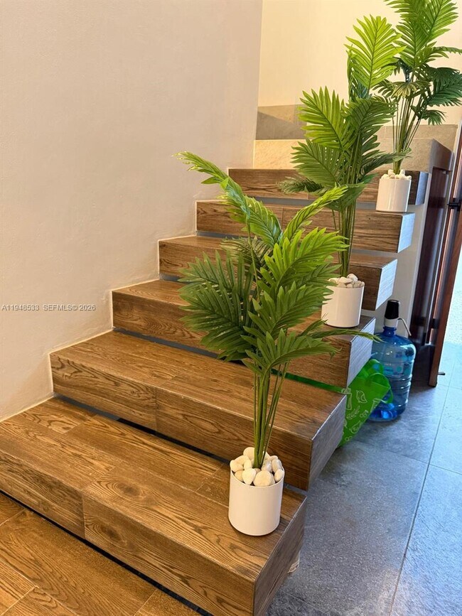 Building Photo - 121 Calle 23, entre 28 y 30, Centro