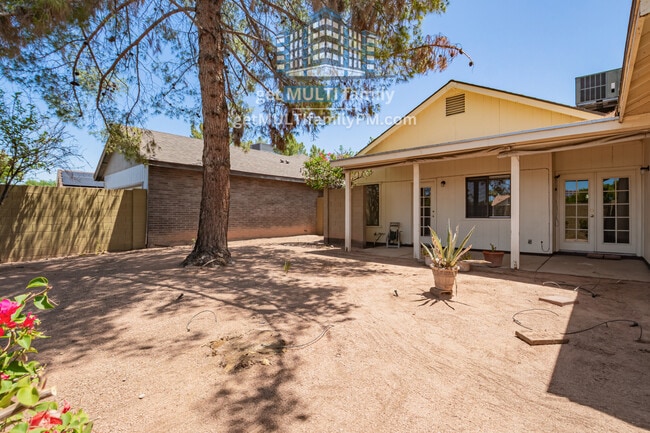 Building Photo - 234 N Heritage Dr