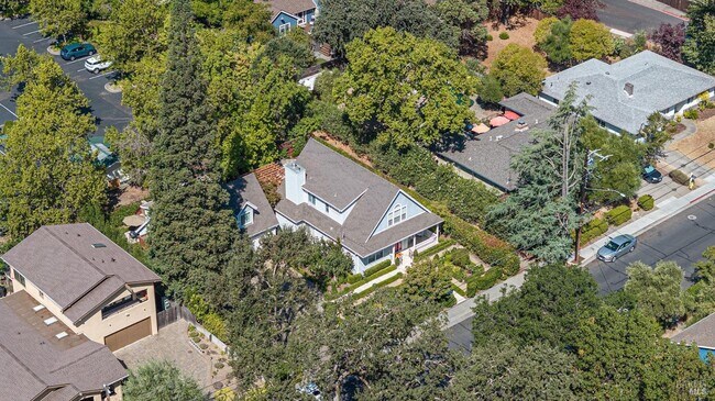 Building Photo - 840 Hunt Ave