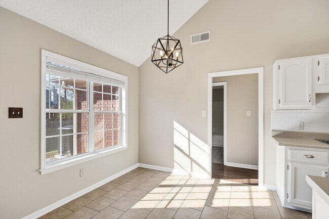 Building Photo - 7775 Shadow Elm Ln