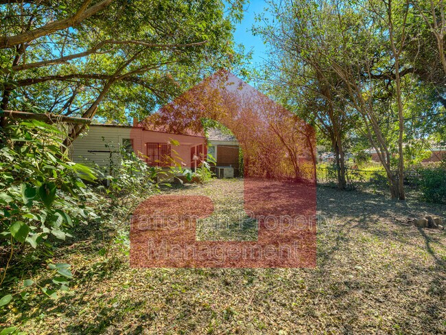 Building Photo - 1201 Carverdale Dr