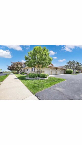 Building Photo - 7140 Mariner Dr