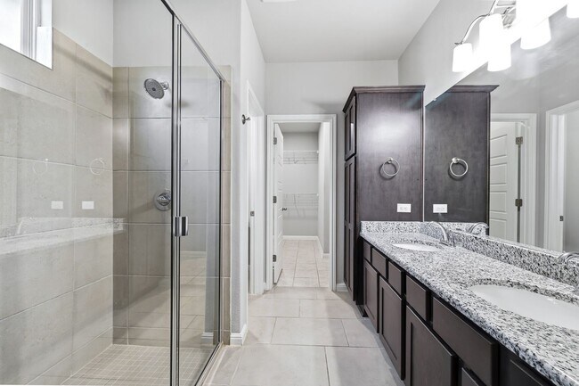 Building Photo - Cul-de-Sac Home with Expansive Greenbelt Views
