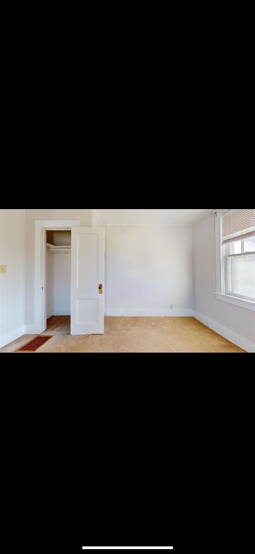 Building Photo - 708 N Ash St