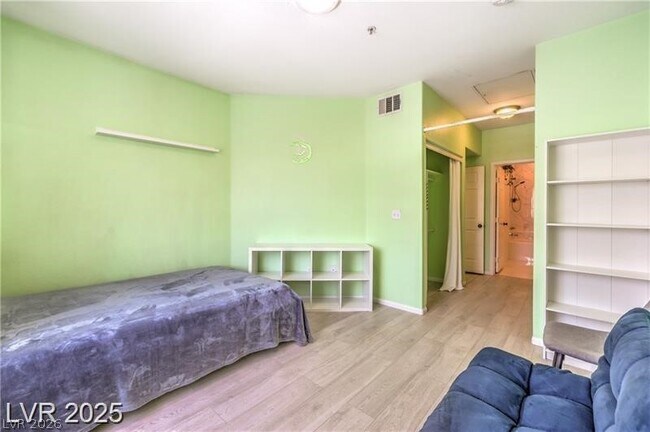 Building Photo - 7167 S Durango Dr