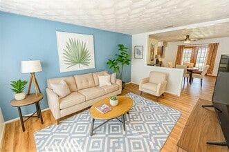 Building Photo - 1413 Potomac Dr