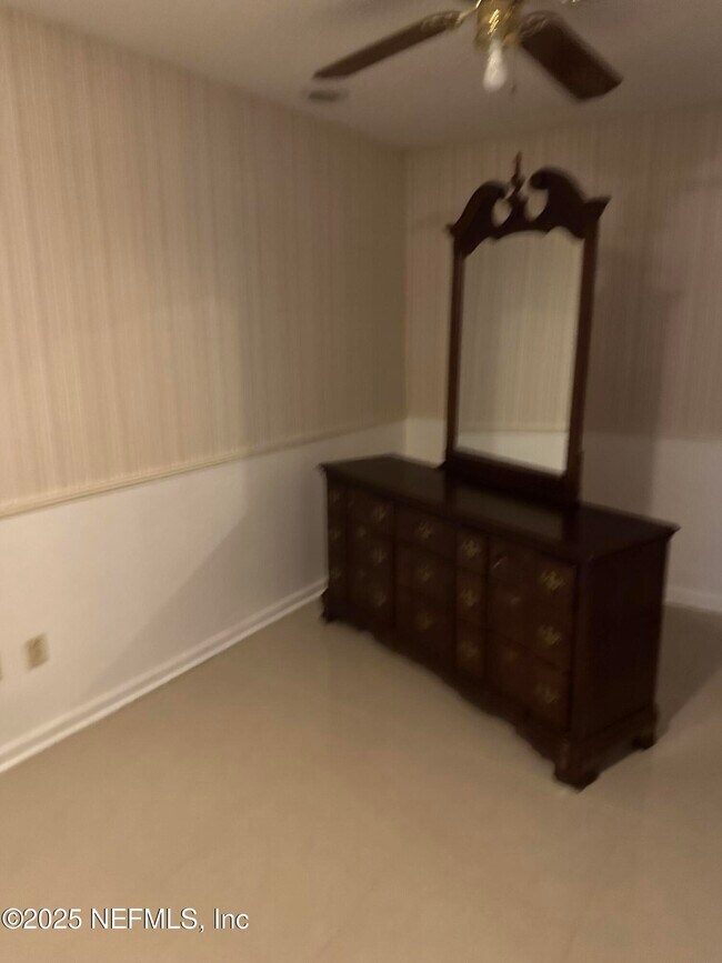 Building Photo - 6192 Duclay Forest Dr S