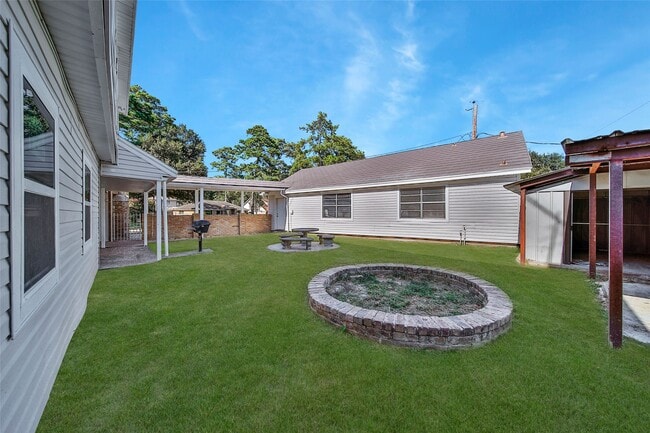 Building Photo - 13426 Balcrest Dr