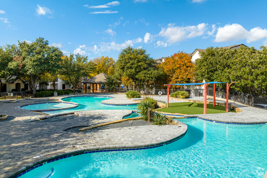 Shimmering Swimming Pools - The Ladera Apartments