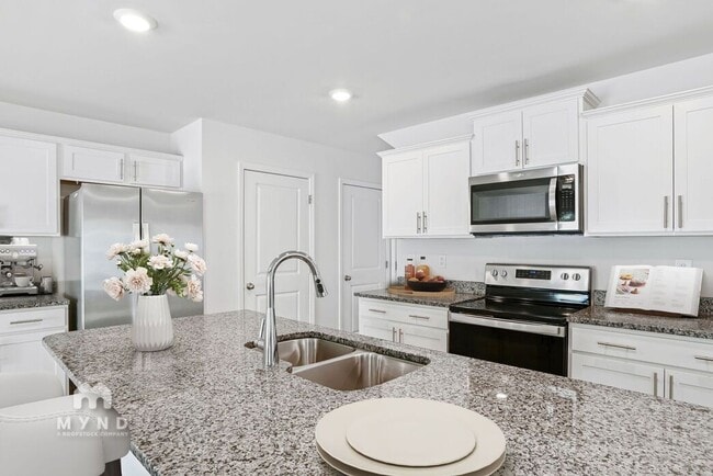 Building Photo - 5620 Harrison Trace Dr