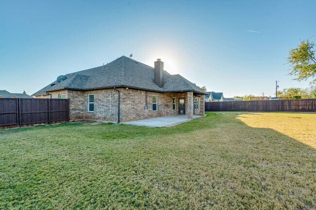 Building Photo - Stunning 3-bedroom, 2-bathroom home on an over-sized lot in Aledo ISD!