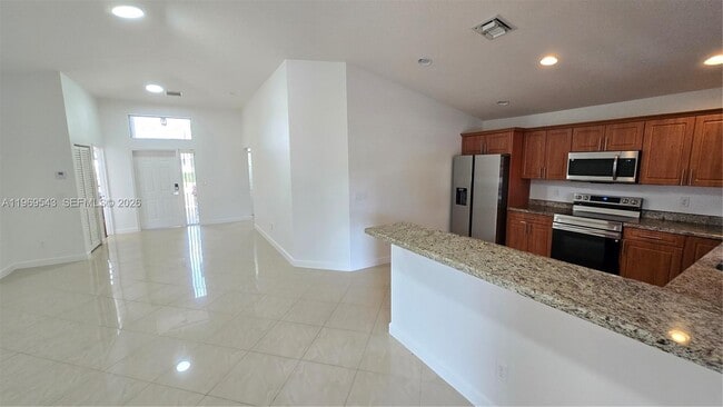 Building Photo - 250 Ipswich St