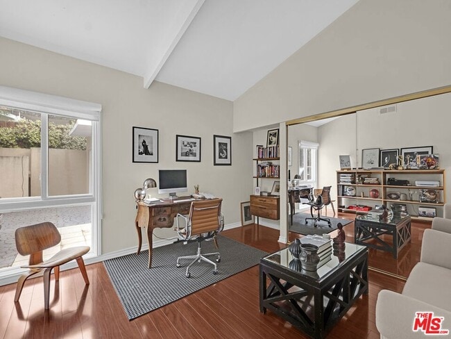 Building Photo - 3835 Sapphire Dr