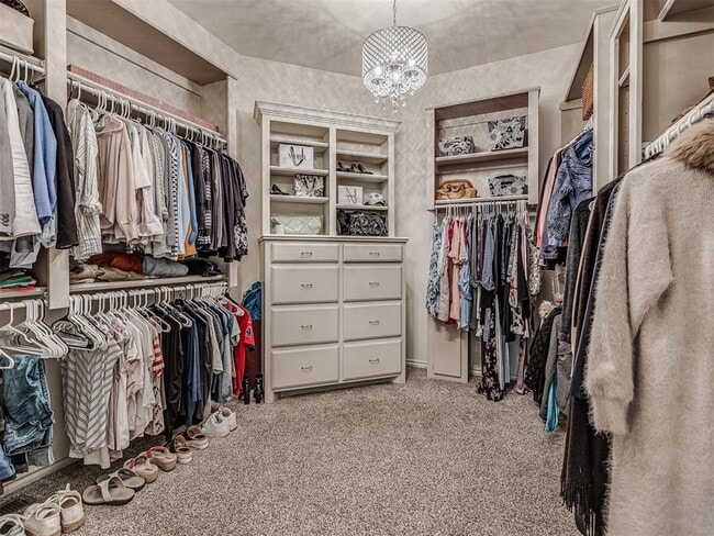 Building Photo - 3309 Shadow Valley Dr