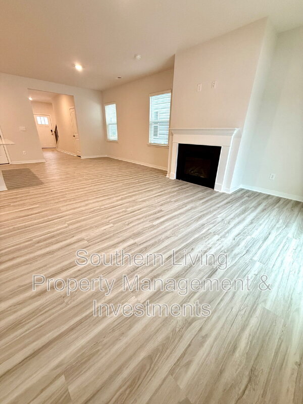 Building Photo - 12027 Zazu Wy