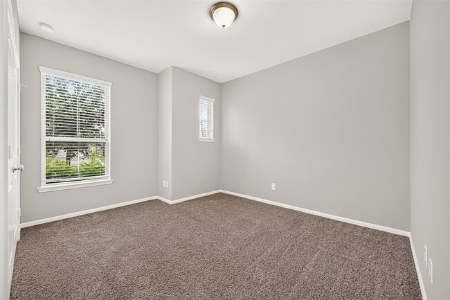 Building Photo - 14122 Sunrise Arbor Ln
