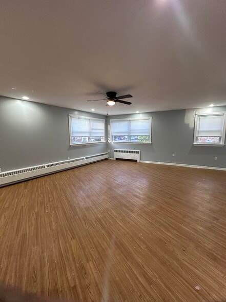 Building Photo - 6642 Lebanon Ave