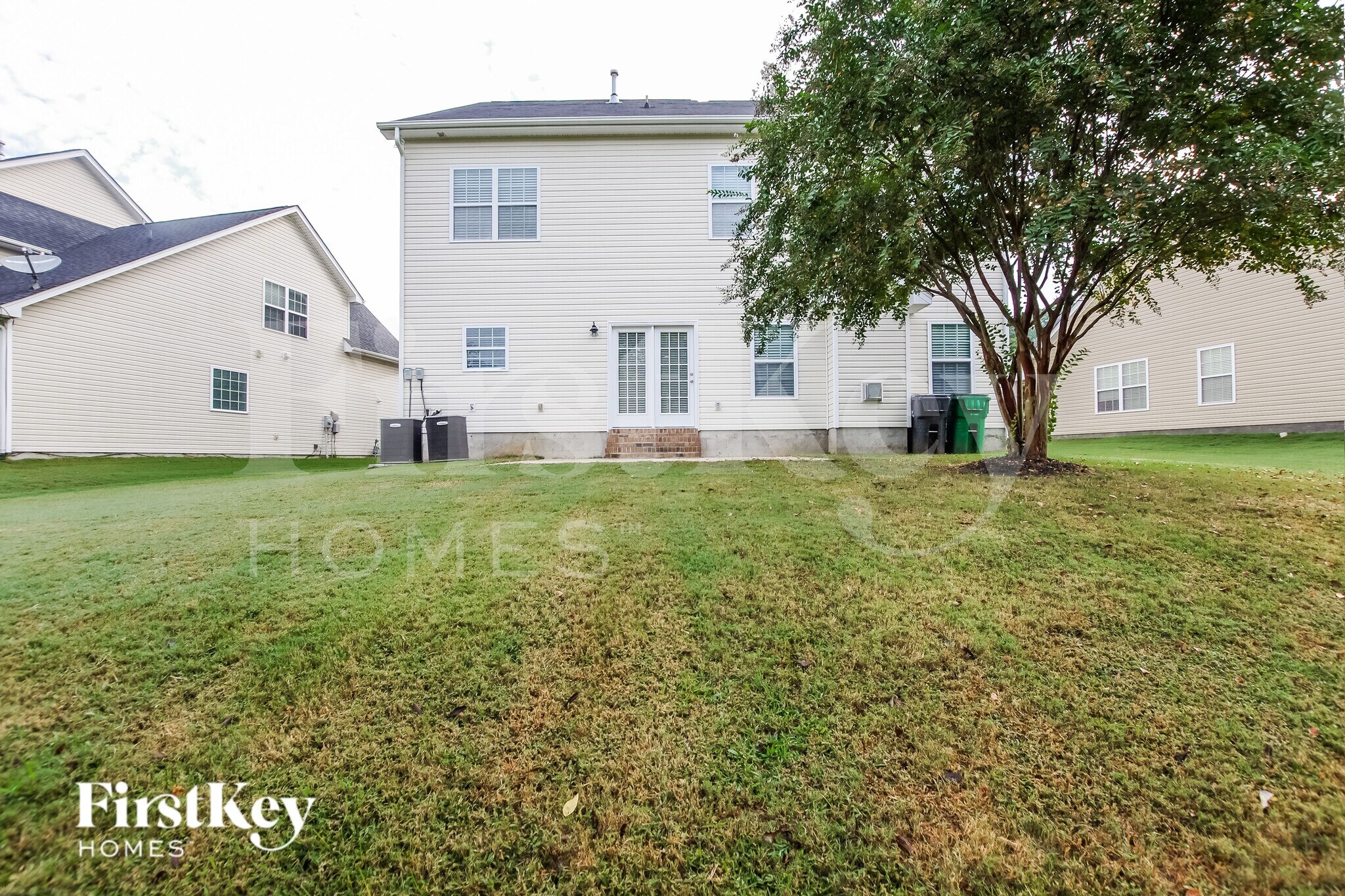 Building Photo - 9730 Loughlin Ln