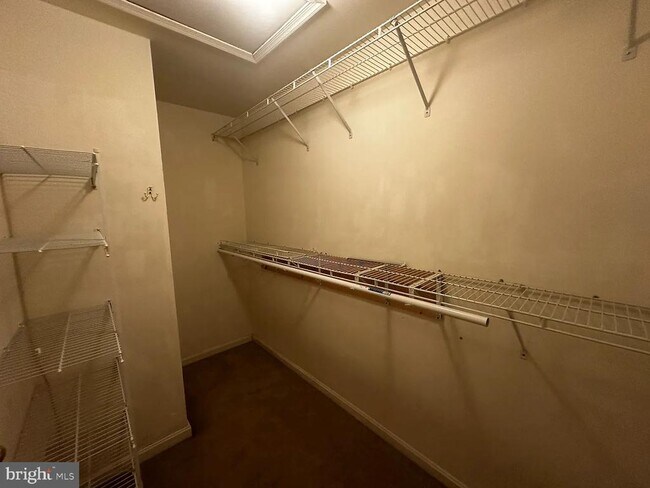 Building Photo - 12921 Woodcutter Cir