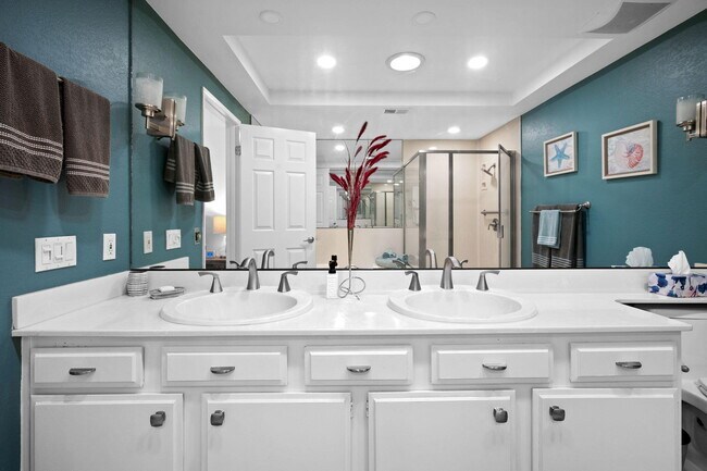 Building Photo - 69 Camino Arroyo N