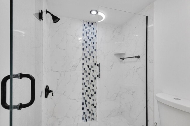 Building Photo - 12911 Briarlake Dr