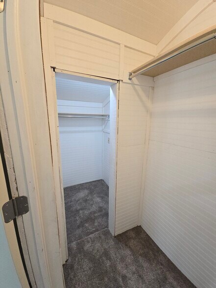 West Bedroom Closet - 320 Chautauqua Ave