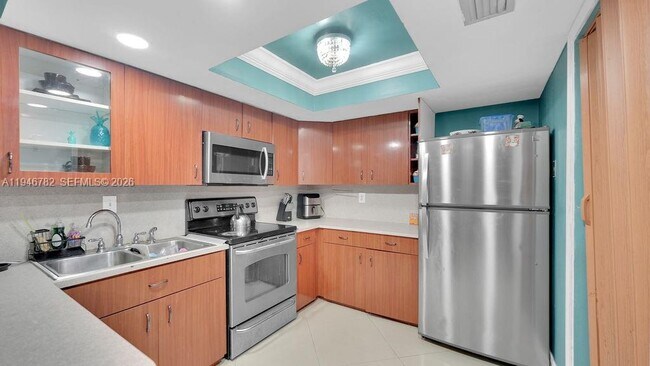 Building Photo - 6 Spinning Wheel Ln