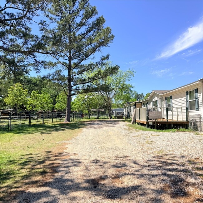 Building Photo - 26427 Dobbin-Huffsmith Rd