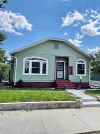 Building Photo - 409 W 24th St