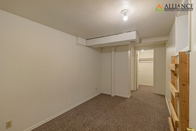 Building Photo - 909 Leavenworth St