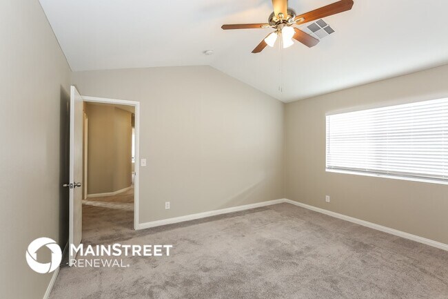 Building Photo - 5032 Jacarilla Ln