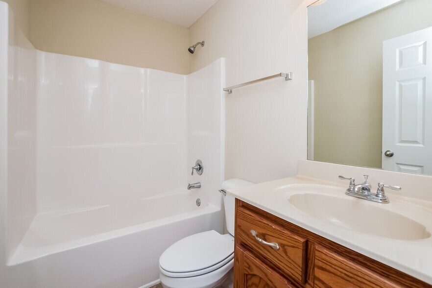 Building Photo - 8124 Loden Cove