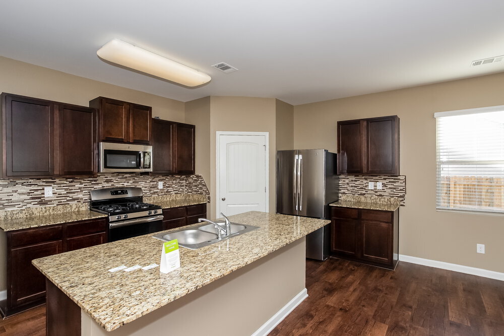 Building Photo - 107 Woodbridge Trl